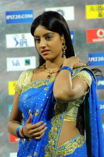 297956_455280581213242_1970855458_n