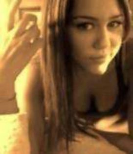 13233099_MEZRGCYUA - miley cyurs
