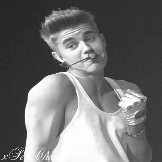 Nu :P *asezandu-se pe un scaun* - lll --- Partea 1 --- lll