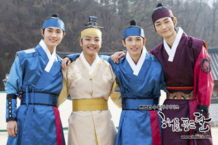 The Moon That Embraces the Sun  f4 - The Moon That Embraces the Sun - Joseon