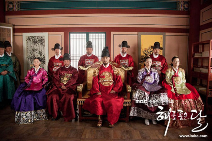 The Moon That Embraces the Sun  sunnmoon-ep5-2