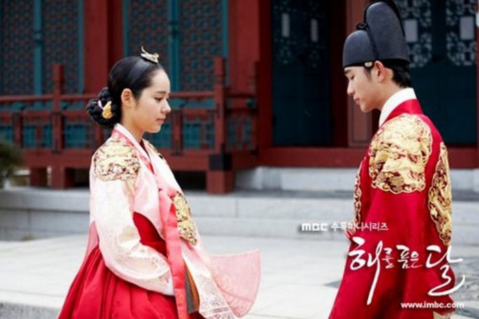 The Moon That Embraces the Sun  xs0o1_500 - The Moon That Embraces the Sun - Joseon