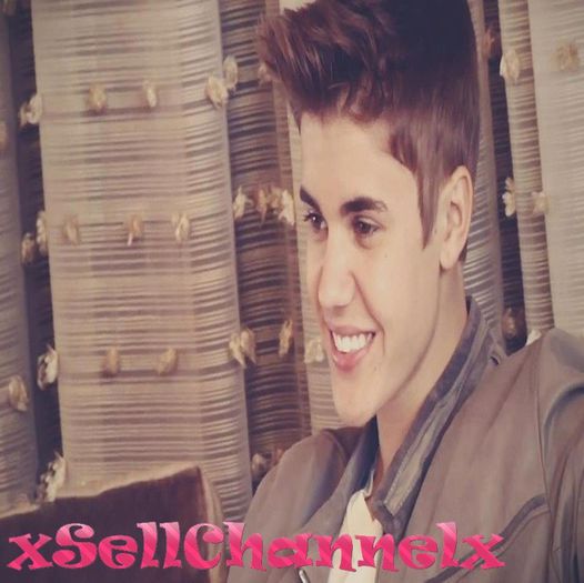 Hai ma..nu o sa patesti nimic :> *ii baga mana prin bluza*