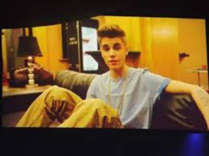 Ti-am dat si ieri, ce-ai facut cu 1000.000 aia cr. ti-am dat?