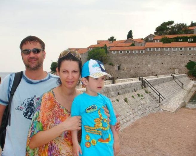 281594_240872865935385_3022159_n