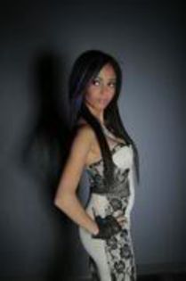 58366429_BSZOPWL2 - poze cu vanessa morgan