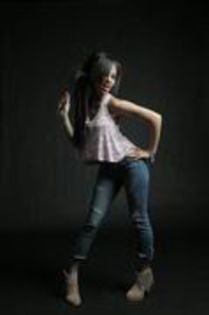 58366855_JJHNXVO2 - poze cu vanessa morgan
