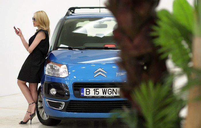 12424_353136431464880_600264923_n