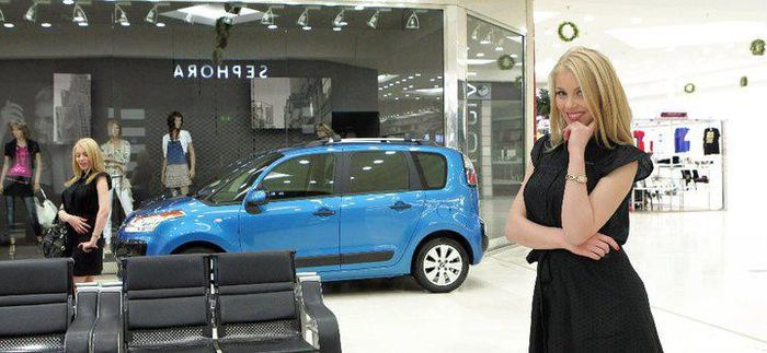 554873_353136674798189_248371026_n