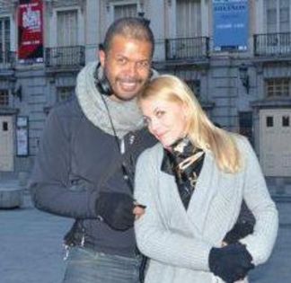 579720_350517801726743_1312755290_n