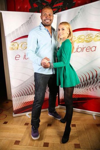 922888_431179900311661_903677474_n