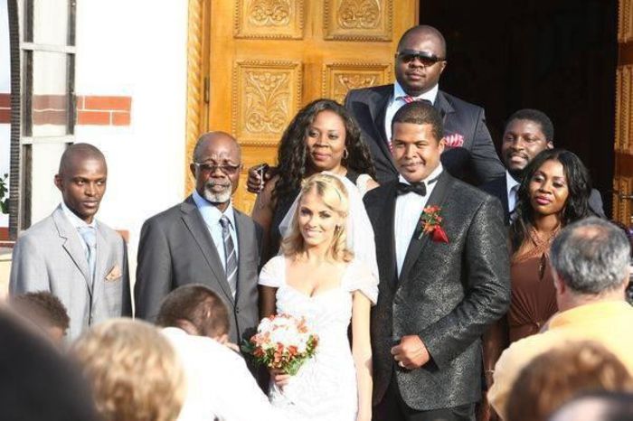 601221_408628945900090_1297568948_n