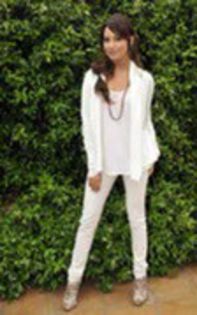 45077524_UFQCNMCQZ - poze cu ashley tisdale