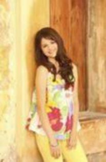 45076513_MGICCMLOT - poze cu selena gomez