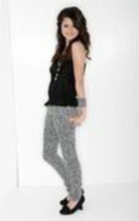 46015823_RXUZMZVHS - poze cu selena gomez