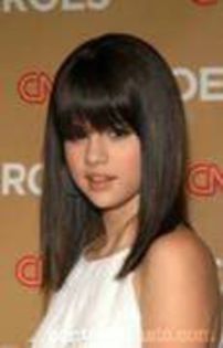 46015855_WDTYUPIQV - poze cu selena gomez