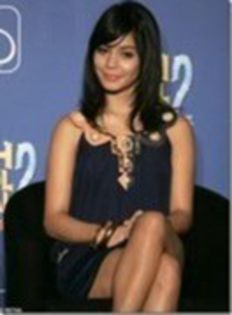 80976416_GZLKMKL - vanessa hudgens
