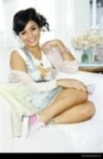 80976426_KEPSIWY - vanessa hudgens