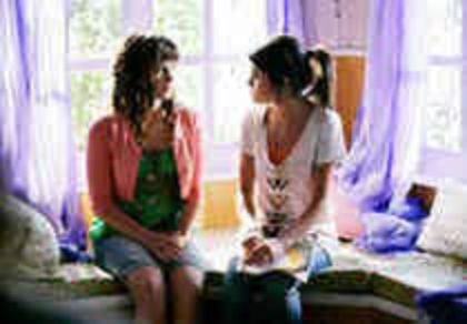 49791115_RUGYCQMOR - princess protection program