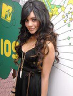 11229331_HSWUDUYVG - vanessa hudgens