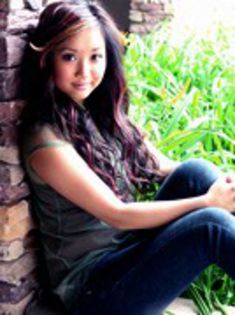 ALLYBSKGMXTFNRBFIOO - brenda song