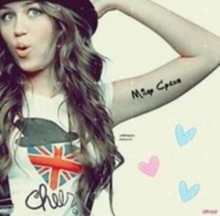 36596104_OOLGGFRUN - glitter miley cyurs