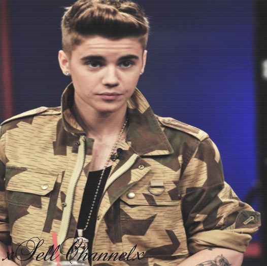 O fata mi`a spus ca nu ma place :( Cine nu il place pe Justin Bieber ? o.O