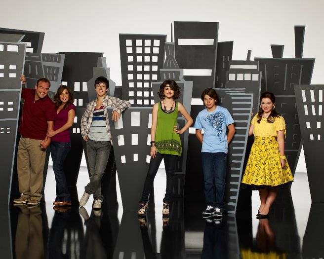 Wizards Of Waverly Place - NON EXCLUSIVE - (1)