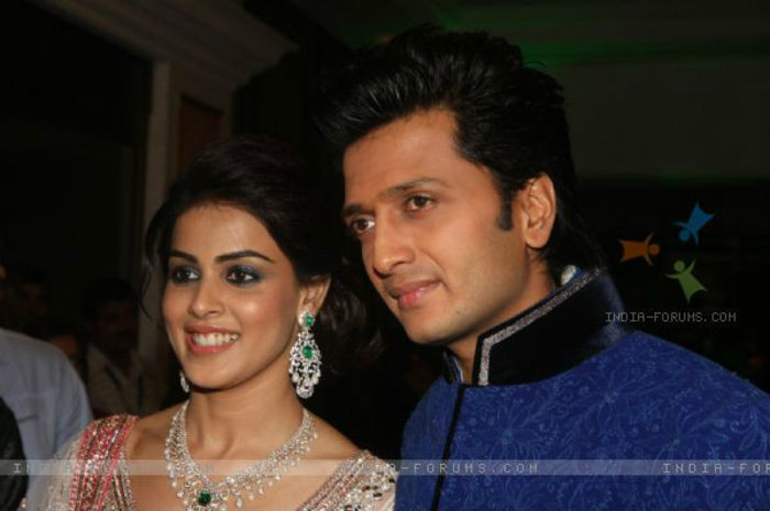 Ritesh - Genelia - SURPRIZA_3_CUPLURI CELEBRE