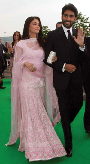 Aishwarya rai cu sotul ei