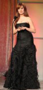 53877940_RKLFXUE2 - poze cu debby ryan