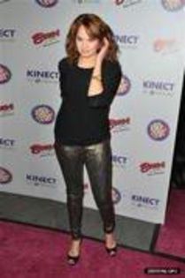 53921611_ZHFCSGE2 - poze cu debby ryan