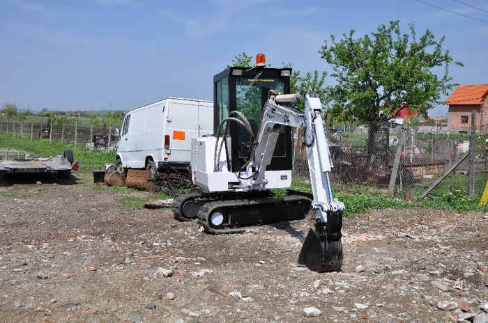 DSC_0114 - EXCAVATOR 3 TONE DE INCHIRIAT