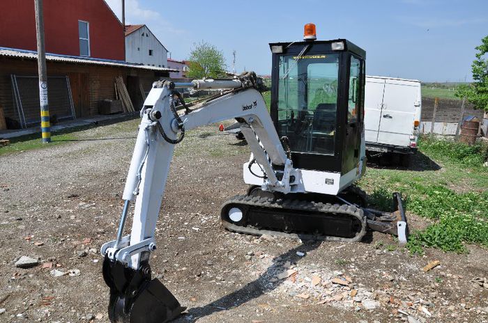 DSC_0115 - EXCAVATOR 3 TONE DE INCHIRIAT