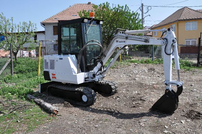 DSC_0123 - EXCAVATOR 3 TONE DE INCHIRIAT