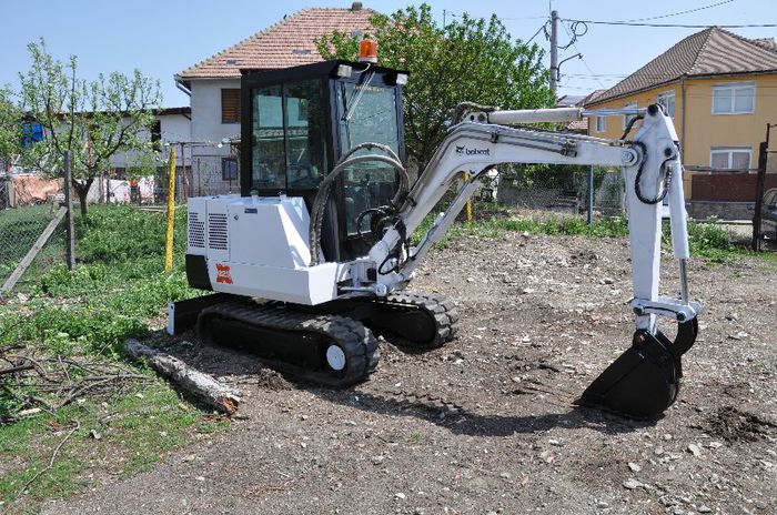 DSC_0124 - EXCAVATOR 3 TONE DE INCHIRIAT