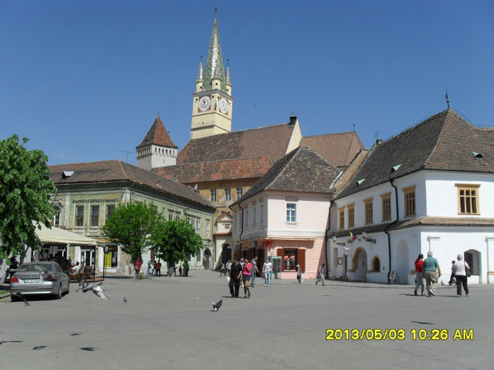 Mai-2013 013 - Medias -2013