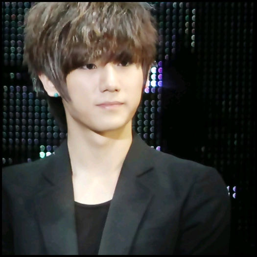 [:)] ..[intra] ..ha. ha. Ha.. ce gluma buna, am uitat sa rad. :| ..