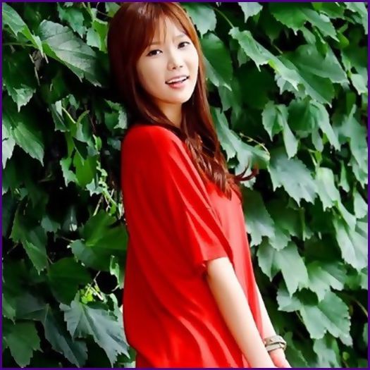 # Aaa :3.. haa? de ziua ta..poate :)).. heii :o3..*hug Jong*.