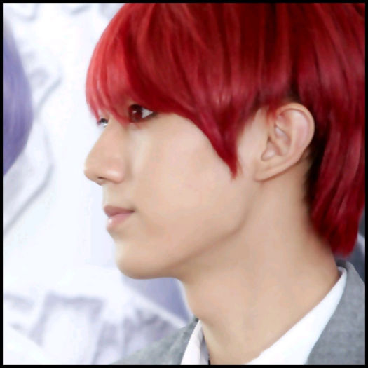 [:)] ..Pleaca.. [se trage din imbratisare] ...Ai inteles? ..[pleaca sus] ..