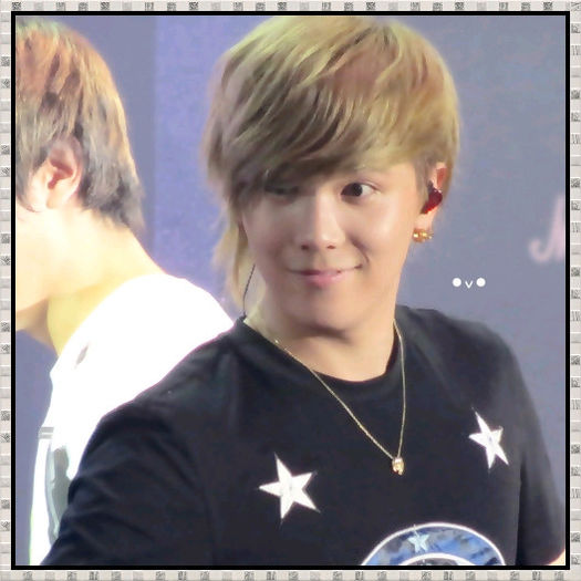 << ..Ba daa.. :o3.. :))