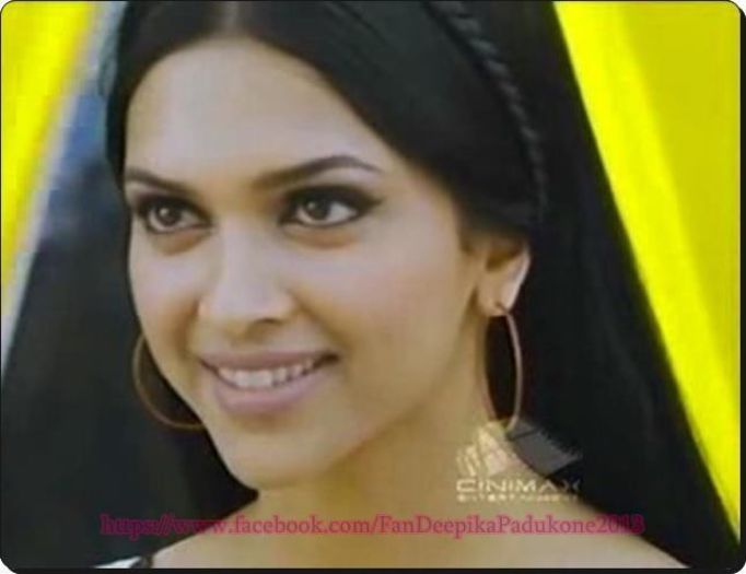 11738_361075794012086_682830435_n - Deepika Padukone