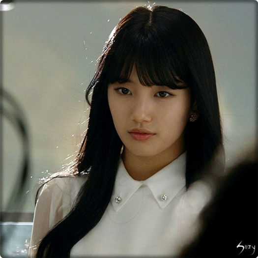(*) ..-.-" ...OPPA! ..:-L ...Vrei sa mori? ..te ajut cu mare placere, dar sa nu`i spunem Borei.. :-s