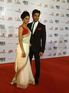 248005_154335374739237_541355684_n - Jennifer and Karan Singh Grover