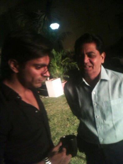 935151_508344919213405_482641536_n - Karan Singh Grover