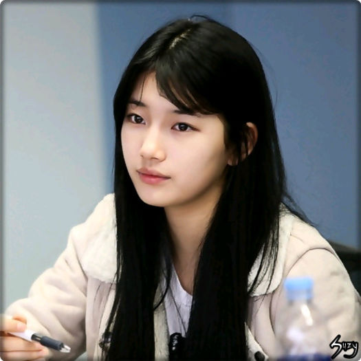 (*) ..Hoya e ca tine? ..Nu.. nu am pus intrebarea asta.. sa stii.. :-" ..:-s :-" - l - x - Episodul 43 - x - l