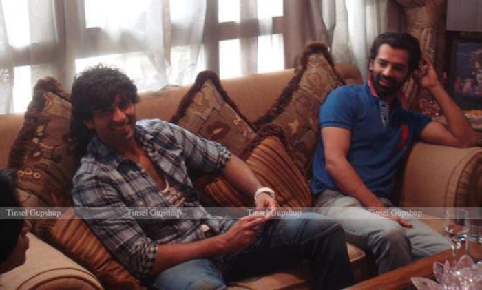 Barun Sobti and Akshay in Dubai April 2013 (12)