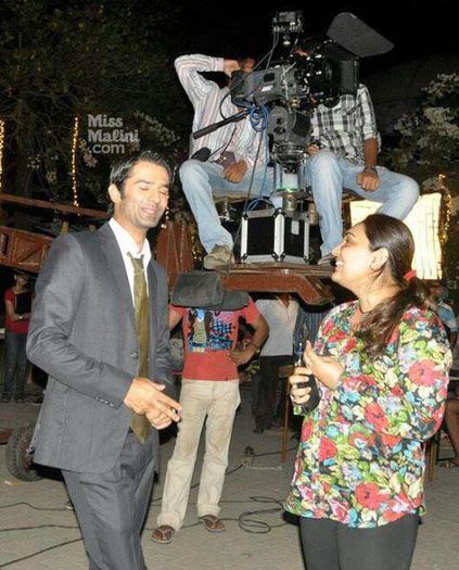 537970_452456548172329_155089026_n - Main Aur Mr Right cu Barun Sobti