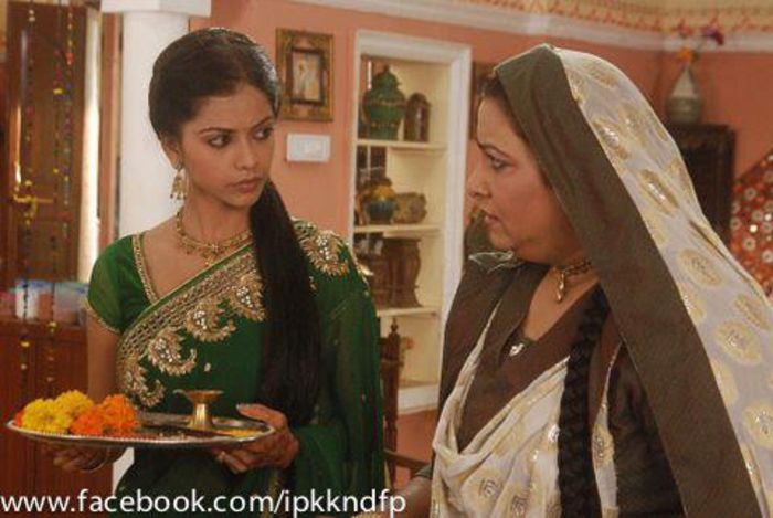 215377_458763954208255_2133881641_n