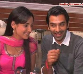 532145_378074925610492_1550540767_n